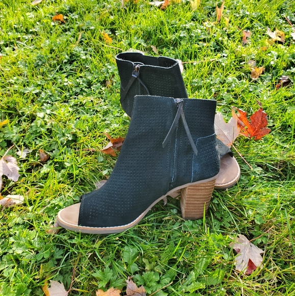 TOMS Majorca Peep Toe Stucco Heels Booties Size 7.5 - Picture 2 of 4